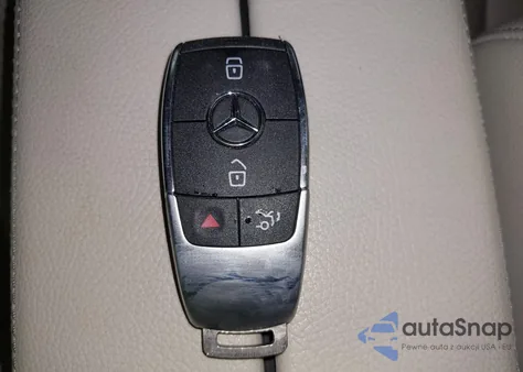 2022 Mercedes-Benz Glb 250 4Matic from USA, damaged, VIN W1N4M4HBXNW242813